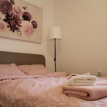 Apartment Sophie Novi Sad Buitenkant foto